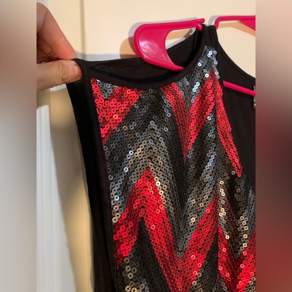 Heart Soul Sequin open shoulder, sleeveless top. XL - Picture 2 of 4